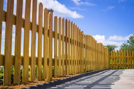 6 Benefits of Wooden Fences for Residential Homes Thumbnail