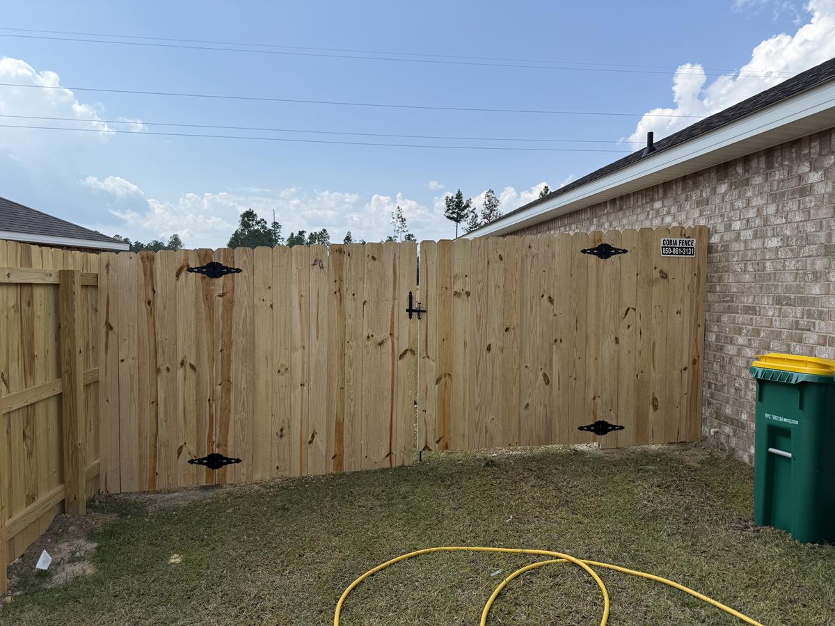 Stockade Privacy Fence 6'